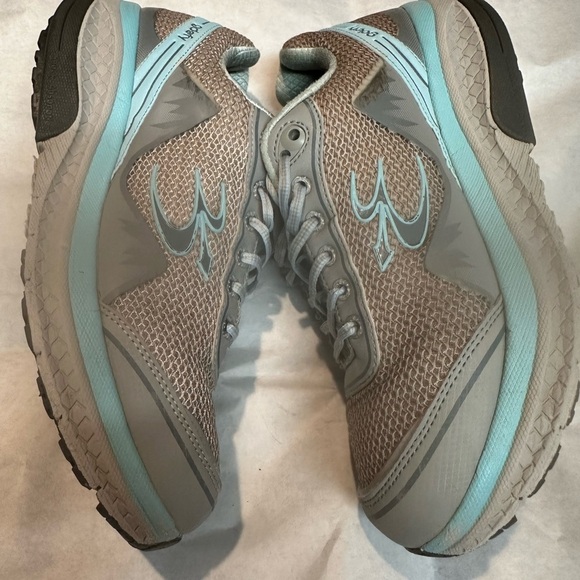 Gray and Blue Mesh Athletic Shoes with Cushioned Sole - Picture 6 of 14